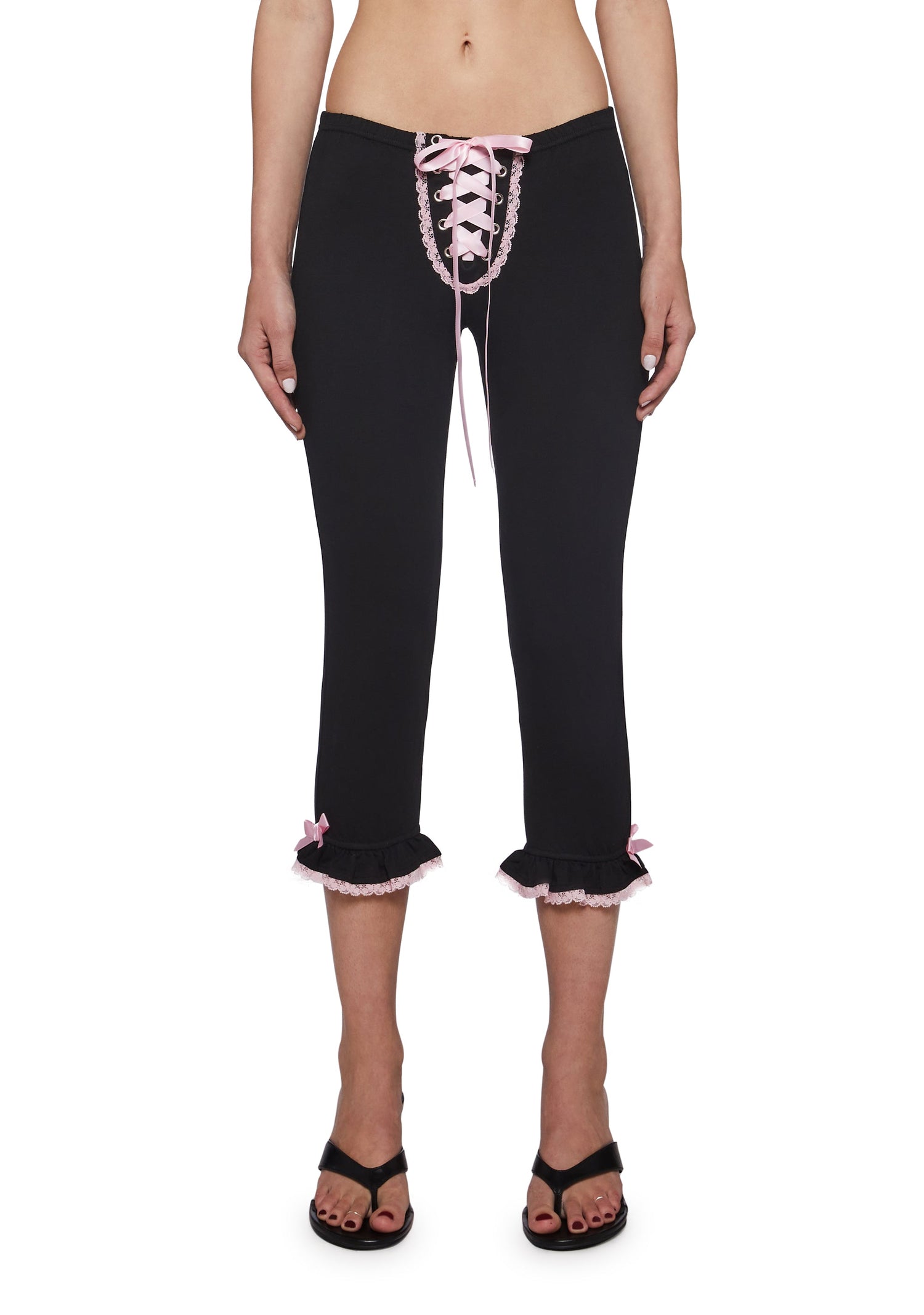 Daring Love Solid Capri Pants - Black