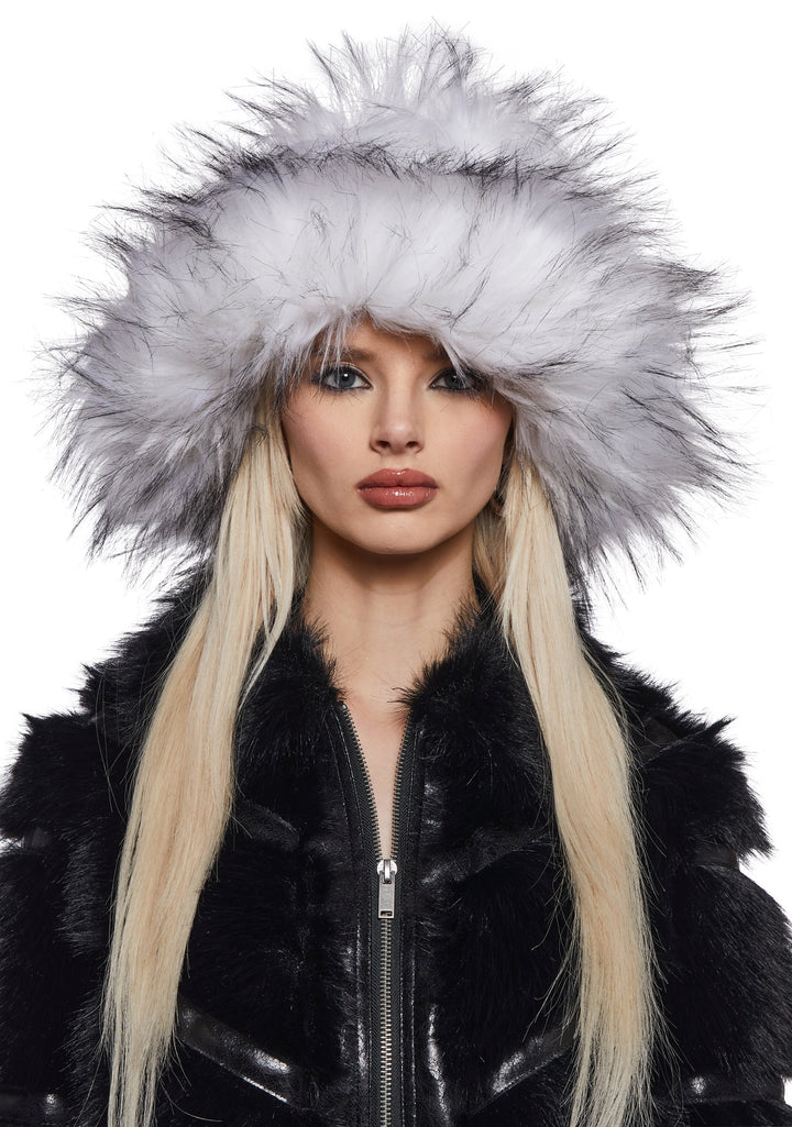 Flirty Fuzzy Bucket Hat - White