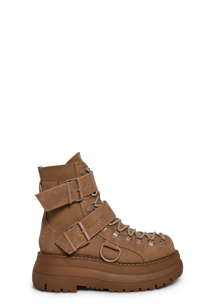 Traitor Combat Boots - Light Brown