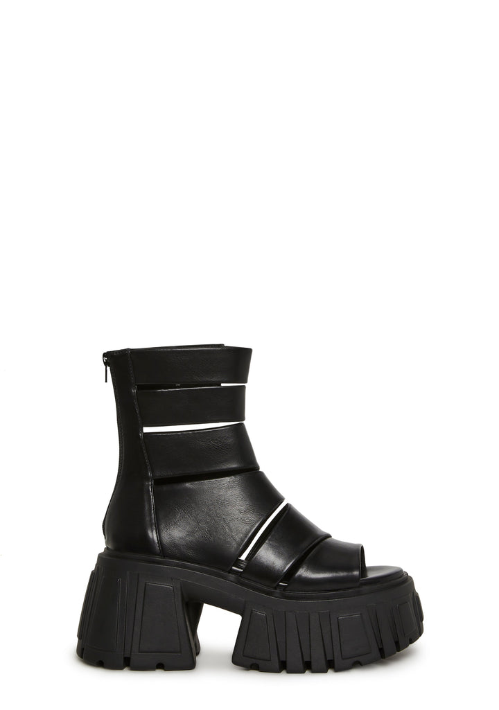 Outro Wrap Sandal
